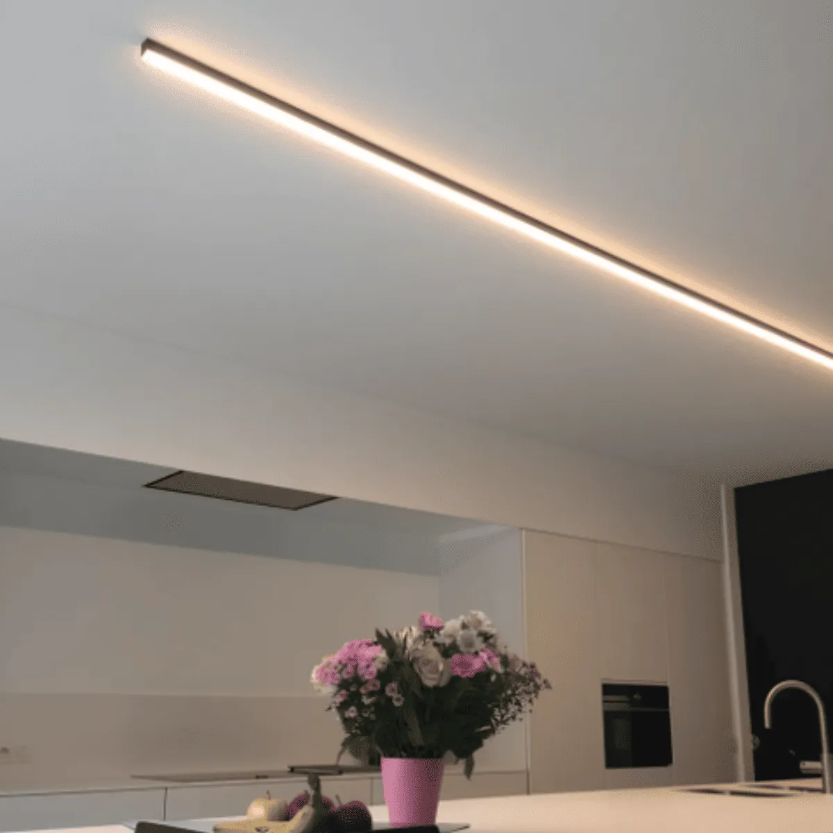 Perfil Led Alumínio Linear Sobrepor 46mm X 35mm - REF275 - Imagem 6